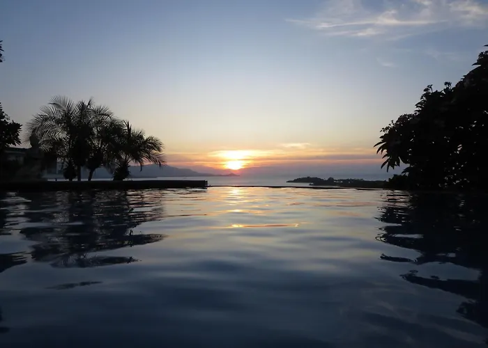 Baan Lom Talay Grand Villa Samui