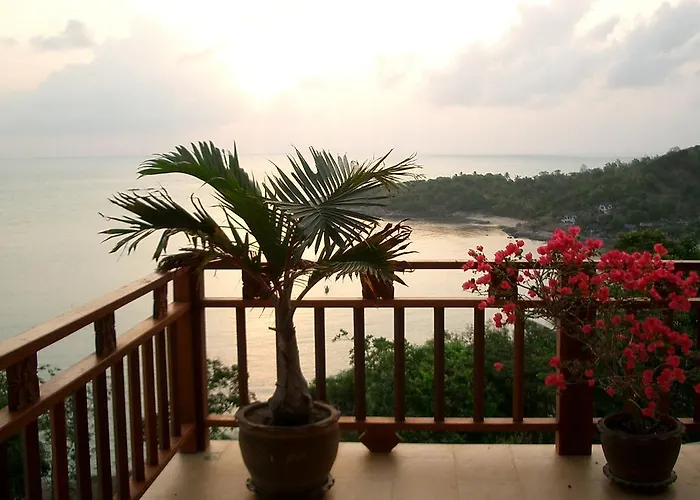 Baan Lom Talay Grand Villa Samui