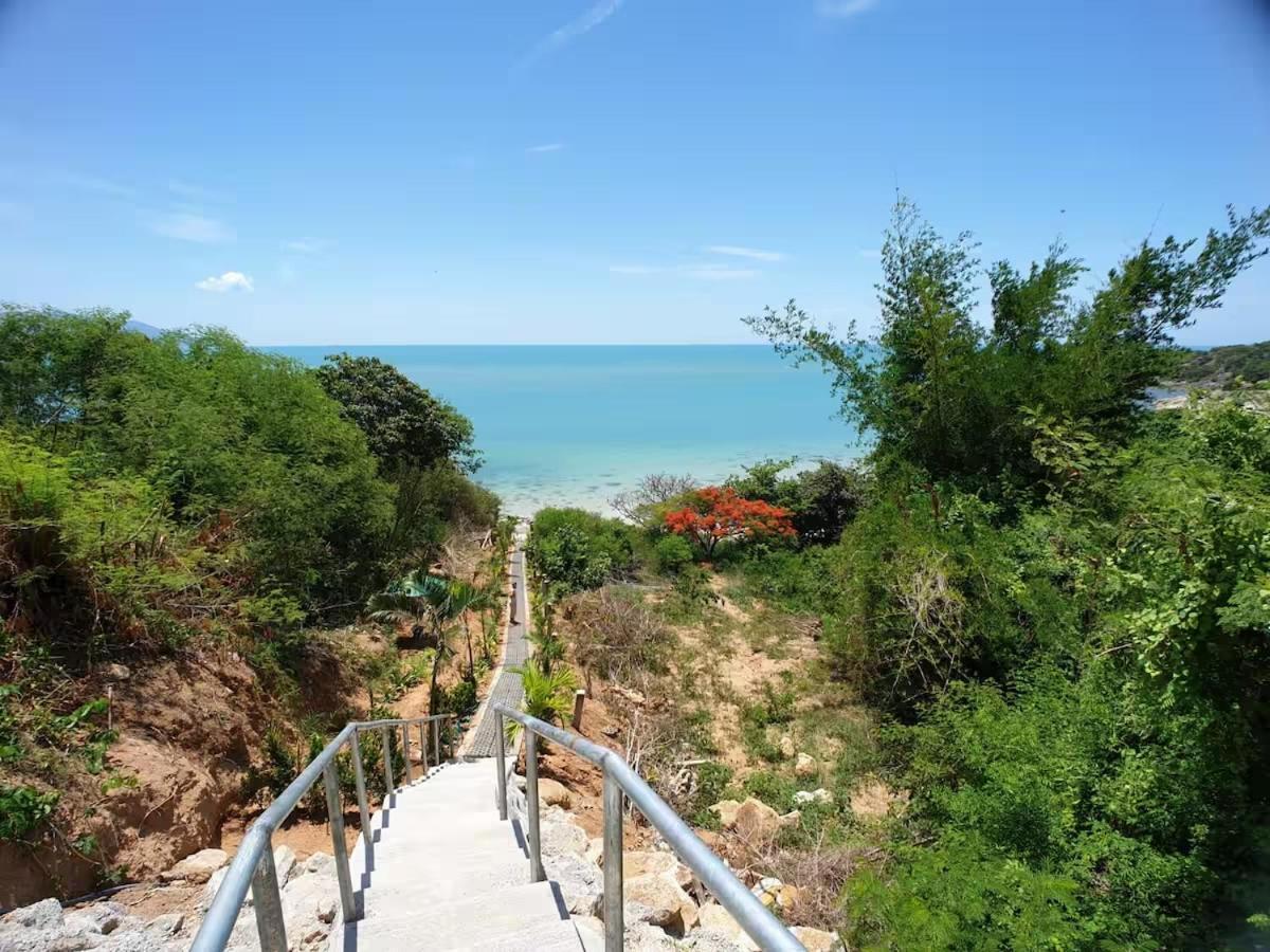 Baan Lom Talay Grand Samui Villa *